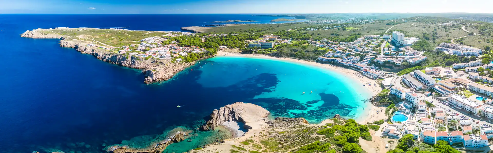 Drohnenansicht Strand und Bucht
